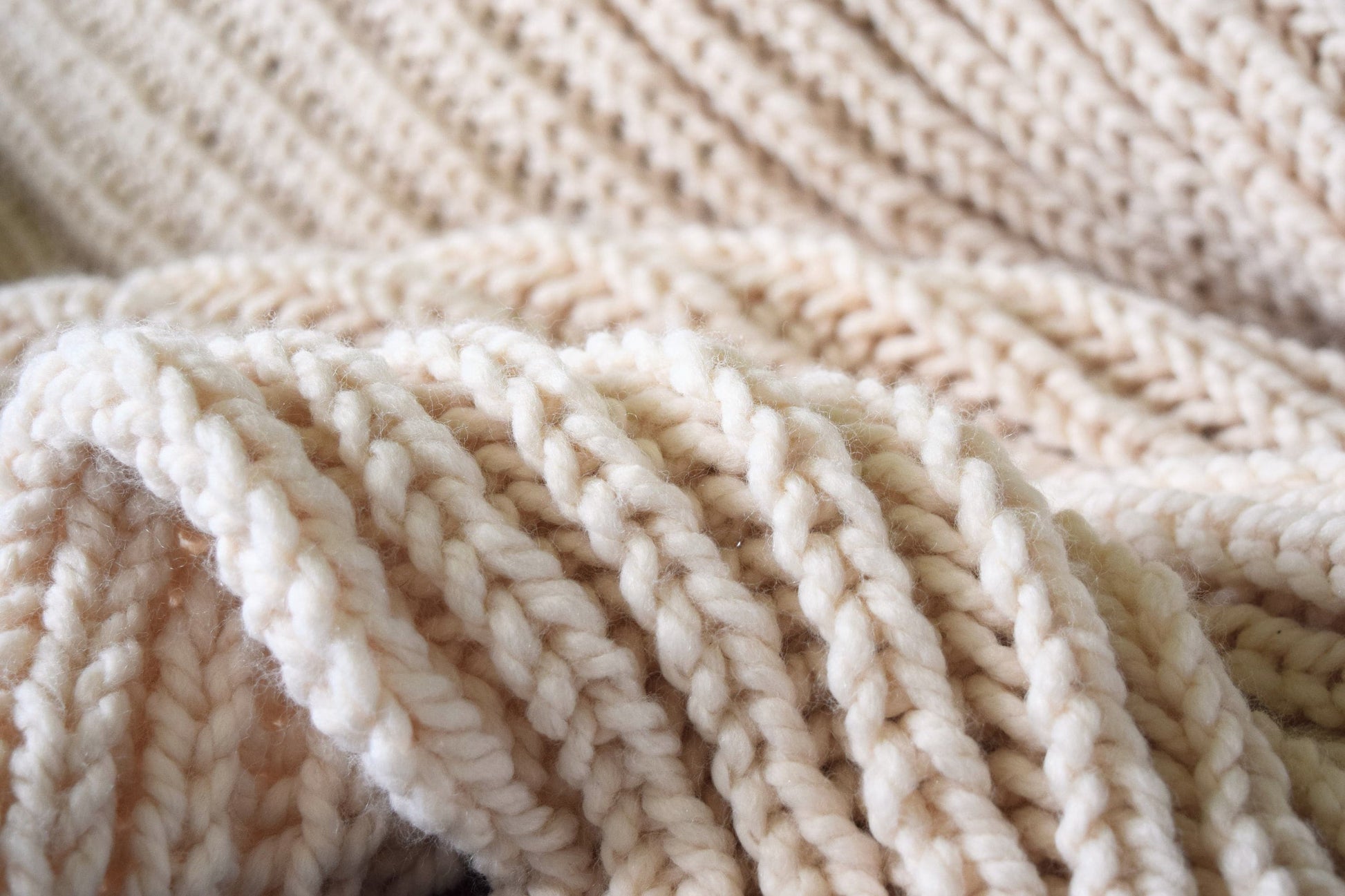 Fisherman's ThrowKnifty Knittings