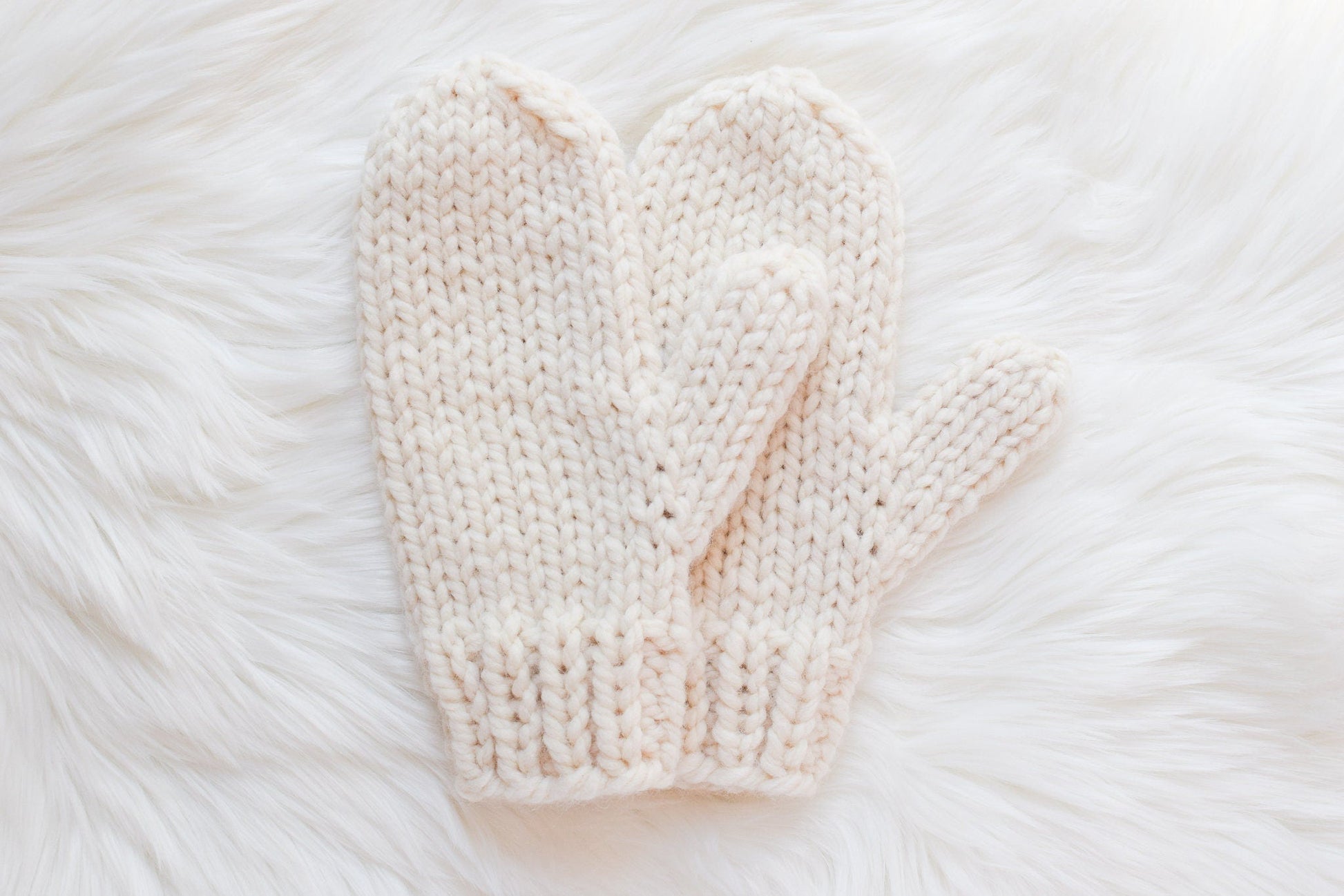 Mitten Knitting Kit - Knifty Knittings
