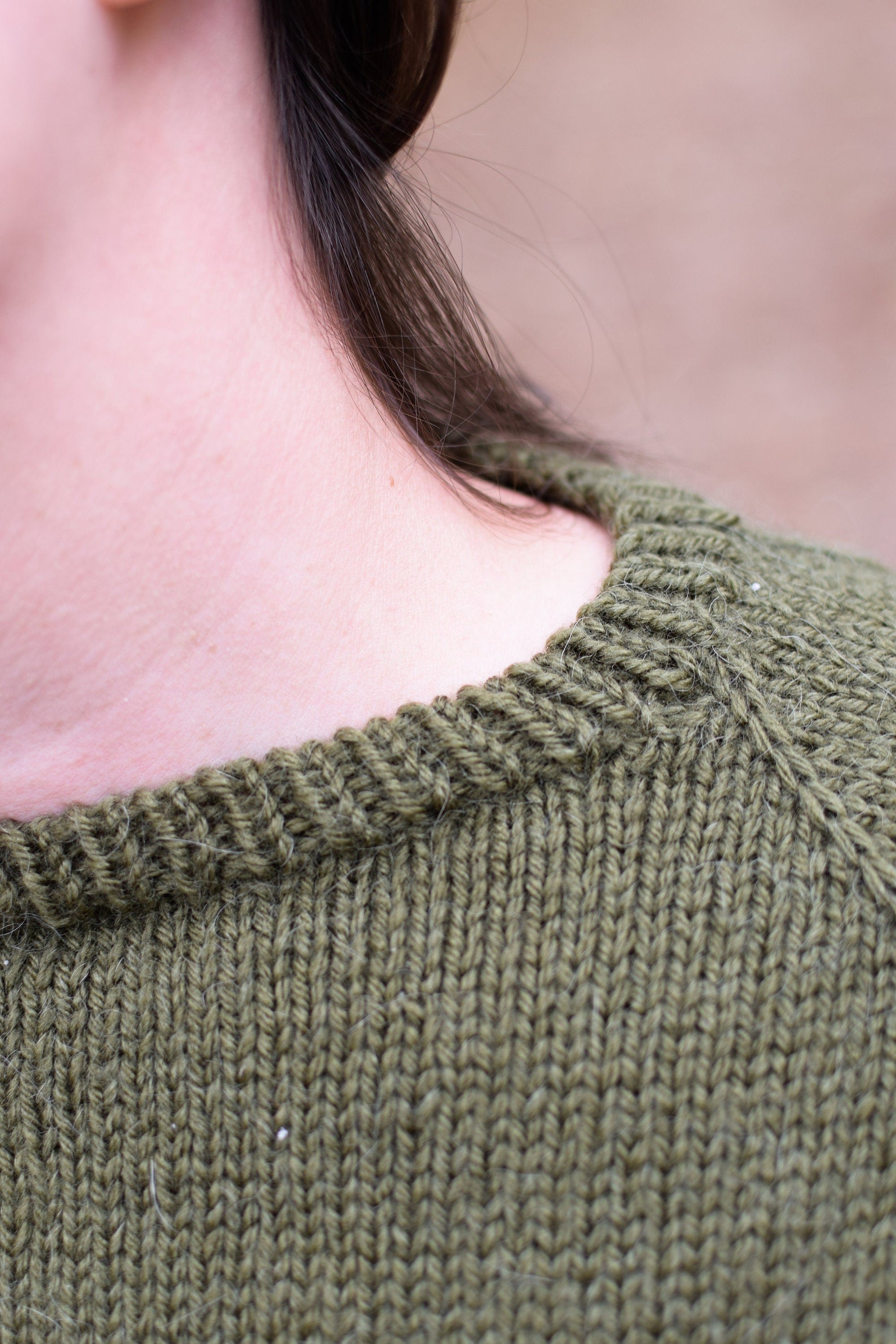 Raglan With A TwistKnifty Knittings