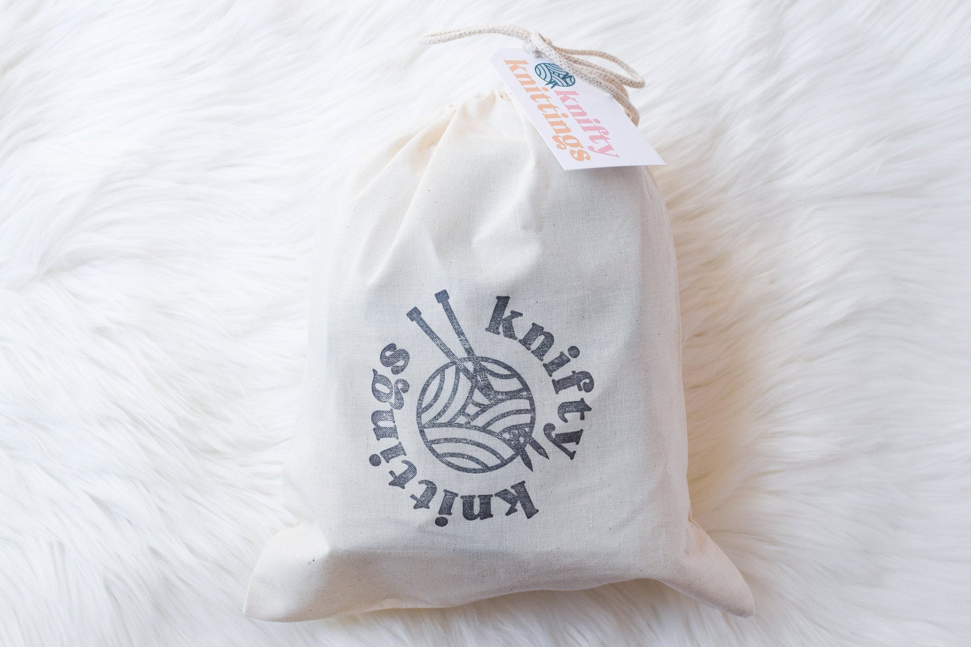 Waffle Knit Mitten Kit - Knifty Knittings
