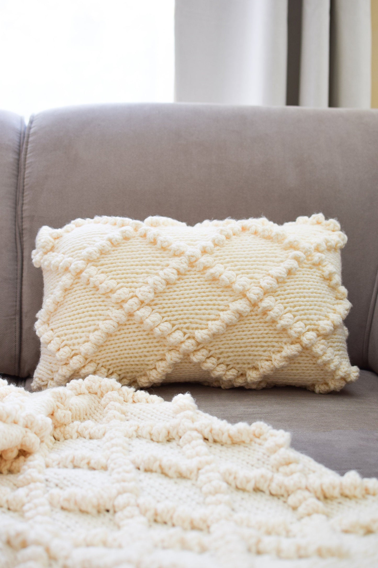 Bobble Knit Throw PillowKnifty Knittings