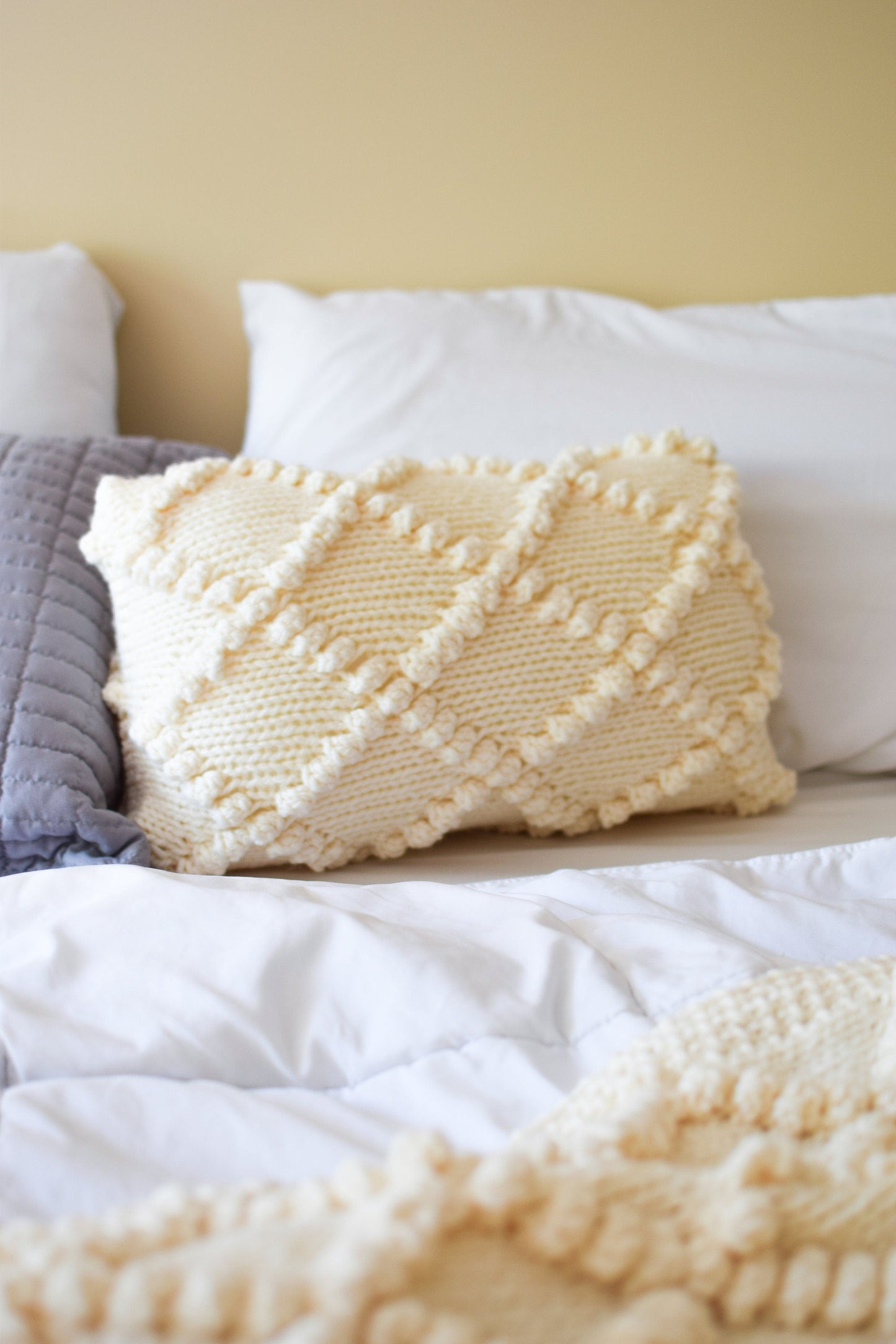 Bobble Knit Throw PillowKnifty Knittings