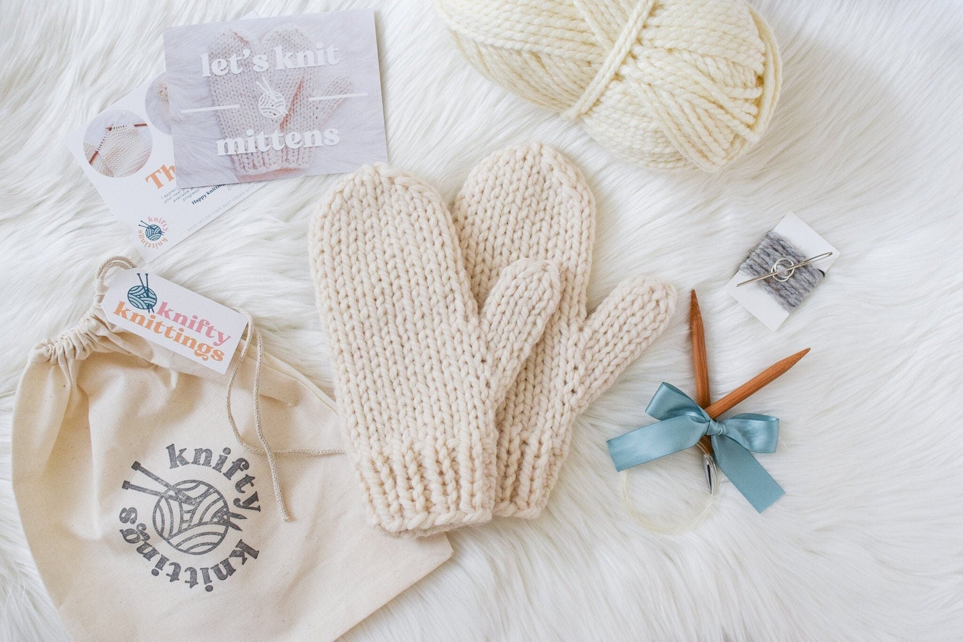 Scarf Knitting Kit - Beginner knitting kit from Knifty Knittings